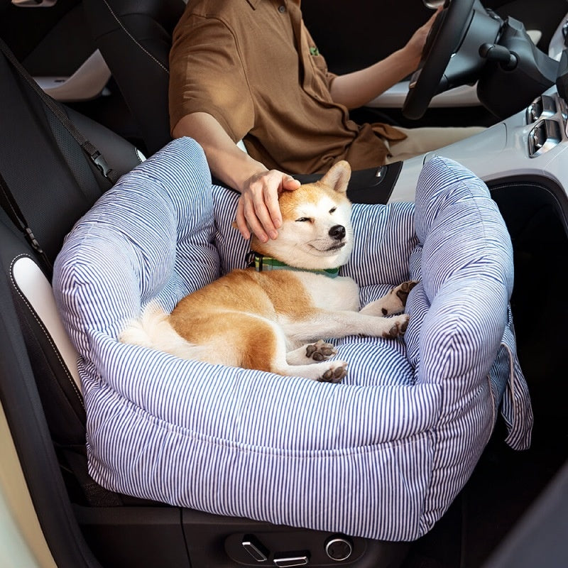 Travel Booster Car Seat – Cozy, Secure, and Stylish for Every Pet Adventure!.